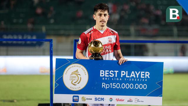 Foto: Parade Para Terbaik Peraih Penghargaan BRI Liga 1 2023/2024, David Da Silva Raih Gelar Top Skor