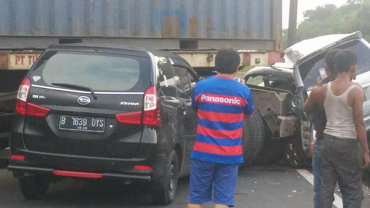 20160313-kecelakaan beruntun