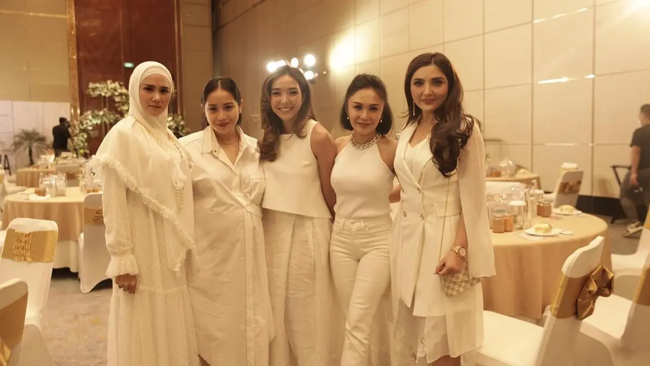 Nagita Slavina dan Yuni Shara