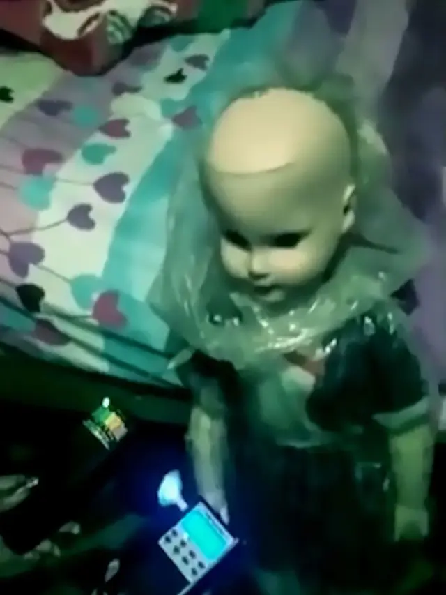 Akibat Cemburu, Hubungan Sepasang Kekasih Ini Kandas Hanya Karena Boneka