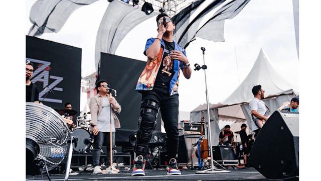 Kembali Manggung Setelah Cedera, Ini 7 Potret Terbaru Jaz