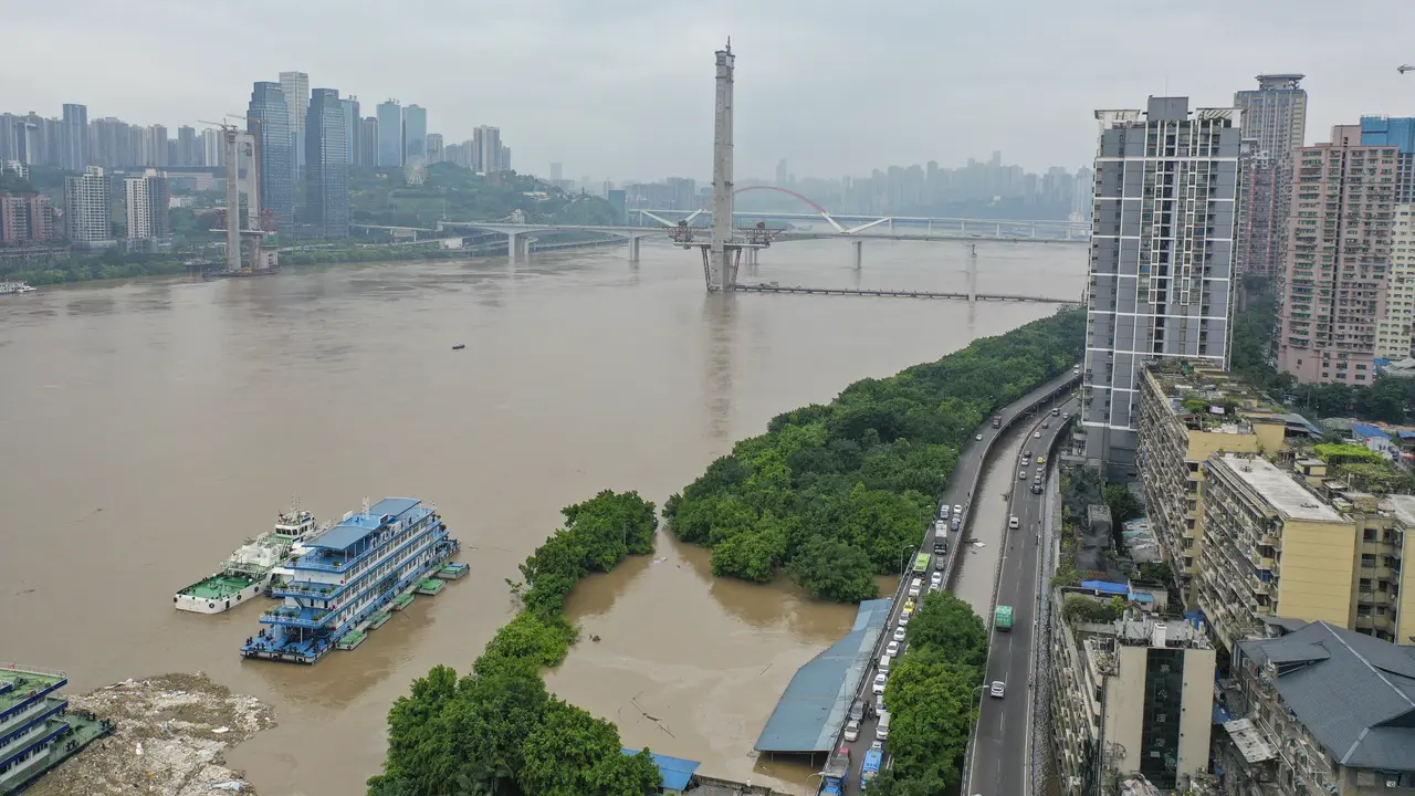 Kota Chongqing di China Dilanda Banjir Parah