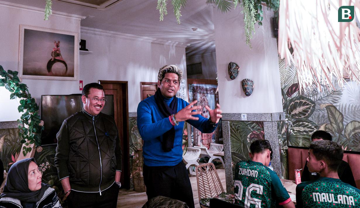 Acara makan malam tersebut turut dihadiri Duta Besar Republik Indonesia untuk Portugal, Rudy Alfonso. Ia berpesan untuk para pemain Korea-Korea Selecao agar tetap kompak setelah pemusatan latihan di Portugal ini. (Bola.com/Bagaskara Lazuardi)