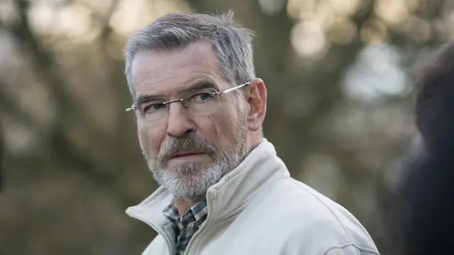 Pierce Borsnan dalam film The Foreigner