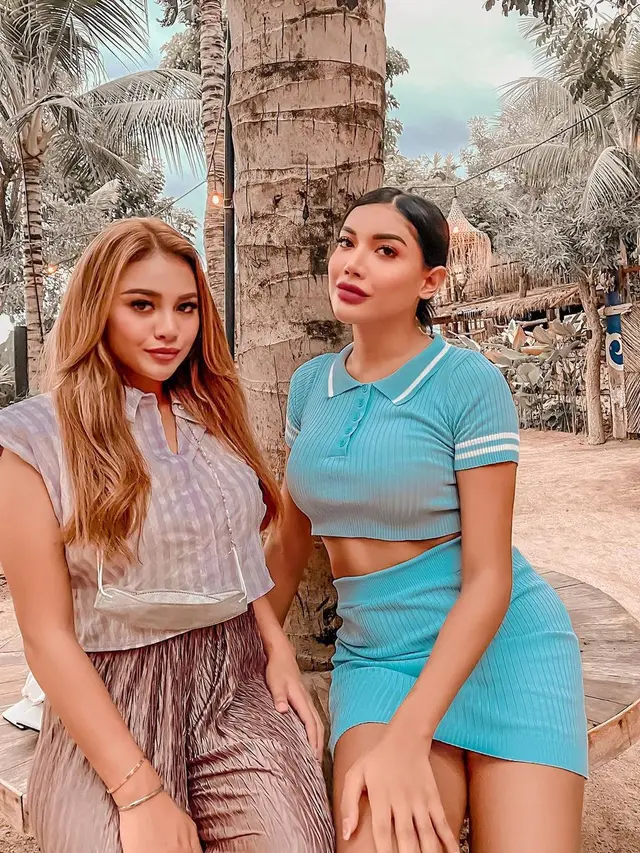 7 Potret Kedekatan Millen Cyrus dengan Aurel Hermansyah yang Sudah Akrab Sejak Dulu