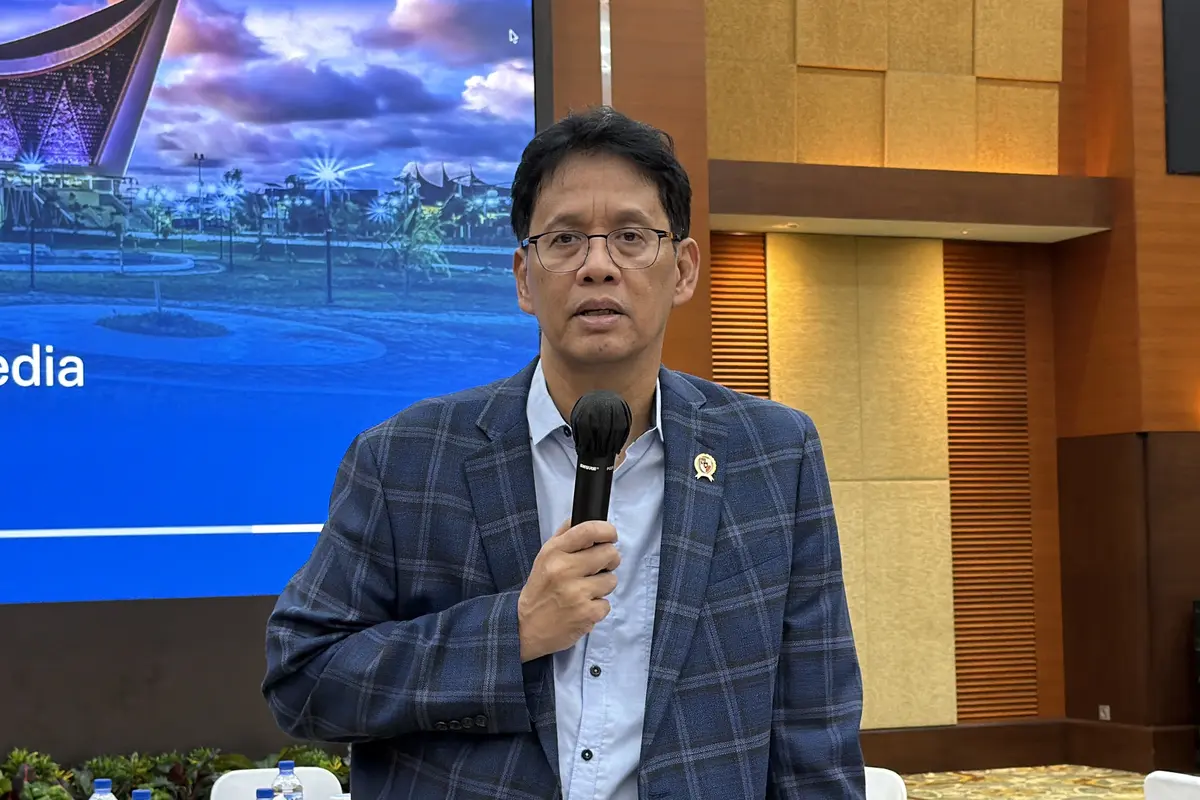 Purbaya Masih Kaji Insentif Baru Mobil dan Motor Listrik