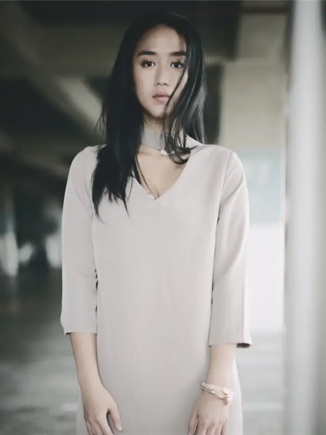8 Pesona Renatta Moeloek saat Pakai Dress, Disebut Mirip Seo Ye Ji