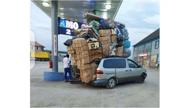 7 Cara Unik Bawa Barang Pakai Mobil Ini Bikin Tepuk Jidat, Ada-Ada Saja