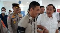Usai pulih setelah mendapat perawatan di RS Bhayangkara Kramat Jati, Jakarta Timur, Kapolda Jambi Irjen Pol Rusdi Hartono dan ajudan Kapolda Briptu Aditya Muhardi Saputra kembali ke Jambi. (Liputan6.com/ Ist)