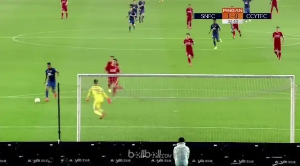 Alex Teixeira menunjukkan kelasnya ketika Jiangsu Suning menang atas Changchun Yatai pada Minggu (6/5). Mantan bintang Shakhtar Do...