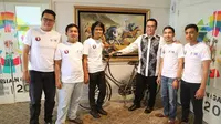 Menpora Imam Nahrawi bersama Komunitas Sepeda Onthel OIOIOI di Kantor Kemenpora, Senayan, Jakarta.