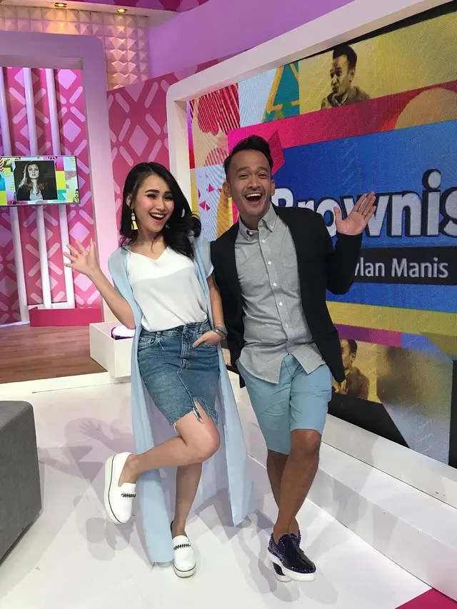 6 Potret Ayu Ting Ting dan Ruben Onsu Saling Peduli, Selalu Jenguk Saat Sakit