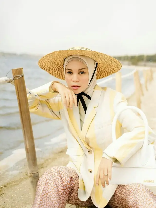 11 Ide Aksesori Hijab ala Hijabers yang Bikin Look Makin Kece