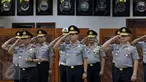 Sepuluh perwira tinggi Polri menerima kenaikan pangkat pada upacara di Rupatama Mabes Polri, Jakarta, Senin (23/5).  Salah satunya yakni, Kepala Divisi Humas Polri, Boy Rafli yang sebelumnya berpangkat Brigjen menjadi‎ Irjen. (Liputan6.com/Johan Tallo)