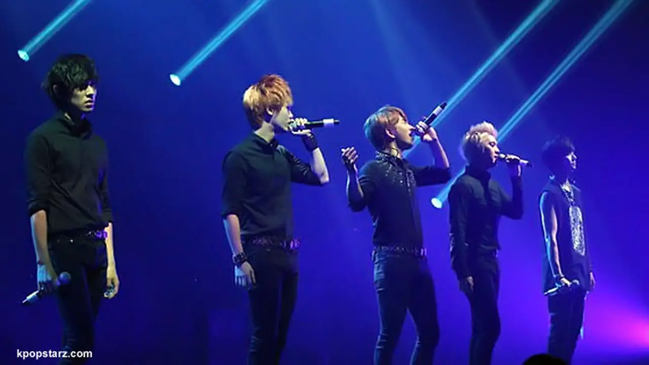 mblacq-130823b.jpg
