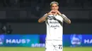 <p>Pemain Persib Bandung, Ciro Alves melakukan selebrasi setelah mencetak gol ke gawang Dewa United pada laga pekan ke-20 BRI Liga 1 2023/2024 di Stadion Indomilk Arena, Tangerang, Minggu (26/11/2023). (Bola.com/M Iqbal Ichsan)</p>