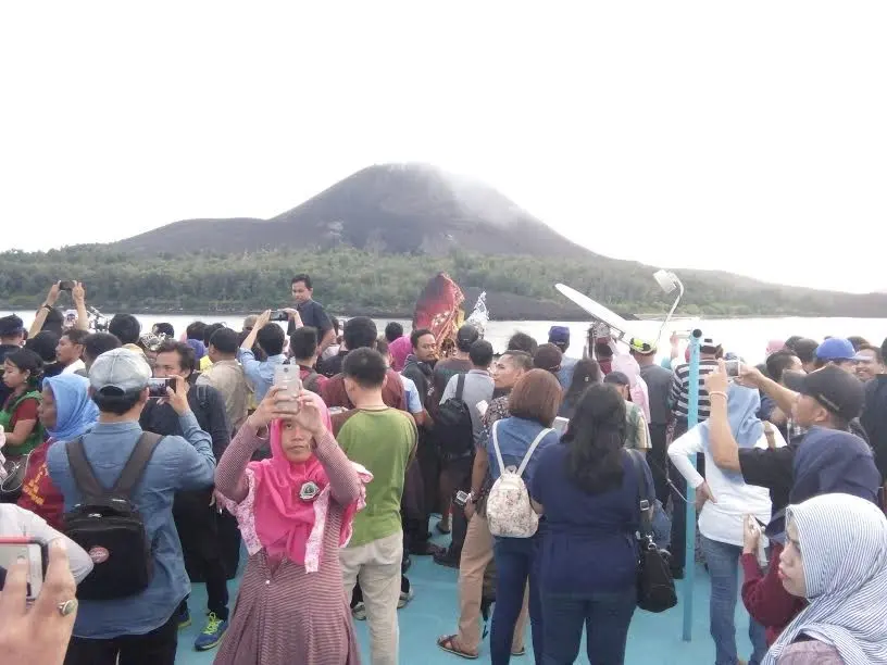 Sail Krakatau 30 April 2017 diikuti 1.500 peserta (Liputan6.com / Yandhi Deslatama)
