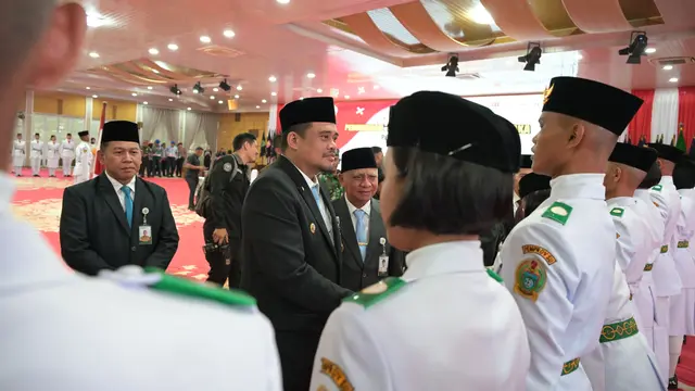Gubernur Bobby Nasution Kukuhkan 173 Paskibraka Sumut 2025