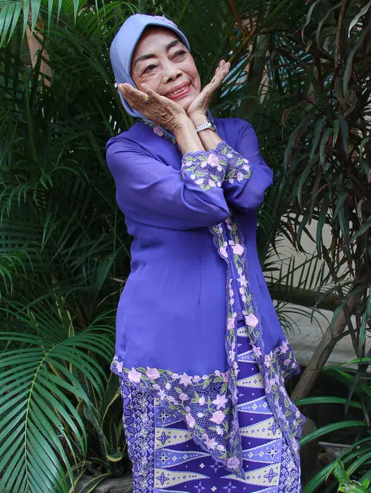 Salah satu gaya paling memorable yang pernah dia tampilkan, cute ya?