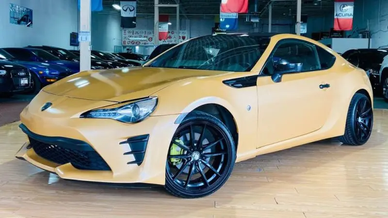 Toyota 86 dengan Lencana Lamborghini Dijual di Facebook (Carscoops)