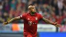Ekspresi pemain Bayern Munchen, Arturo Vidal, setelah mencetak gol ke gawang Benfica pada leg pertama babak perempat final Liga Champions, di Allianz Arena, Munchen, Rabu (6/4/2016) dini hari WIB. (AFP/Christof Stache)
