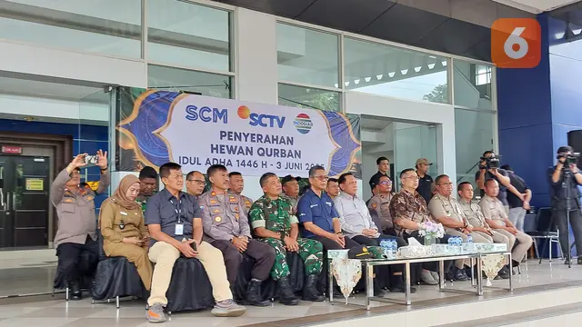 SCM Tebar Kebahagiaan Idul Adha, Bagikan Hewan Kurban untuk Masyarakat Sekitar