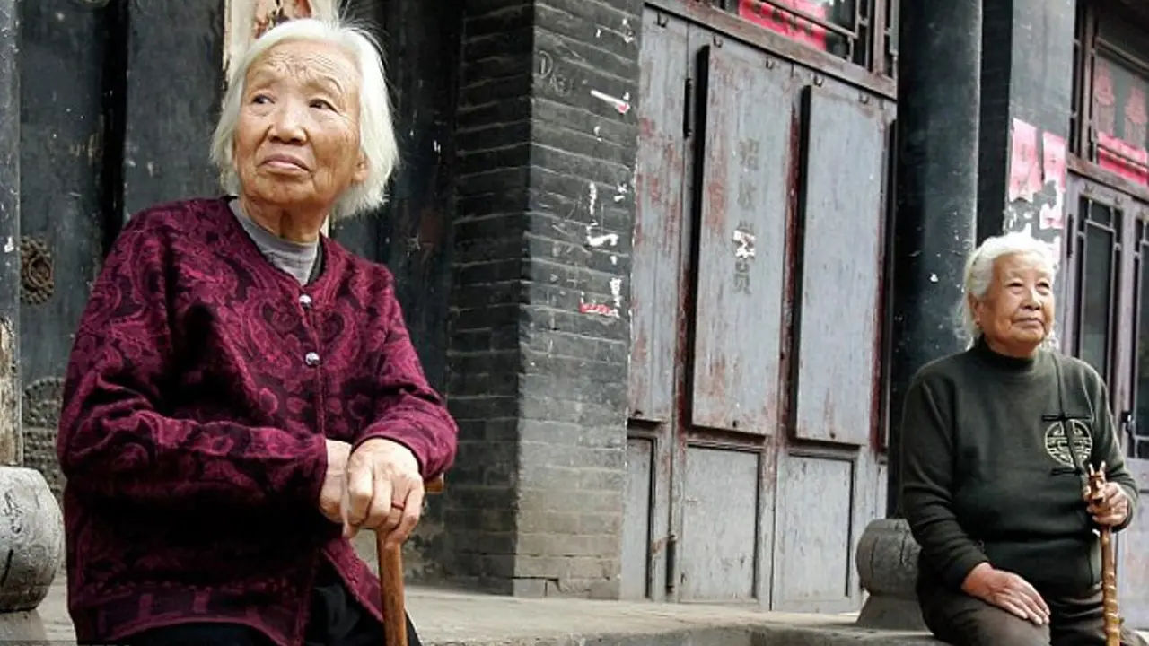 China Berlakukan Sanksi Bagi Anak yang Telantarkan Orangtua
