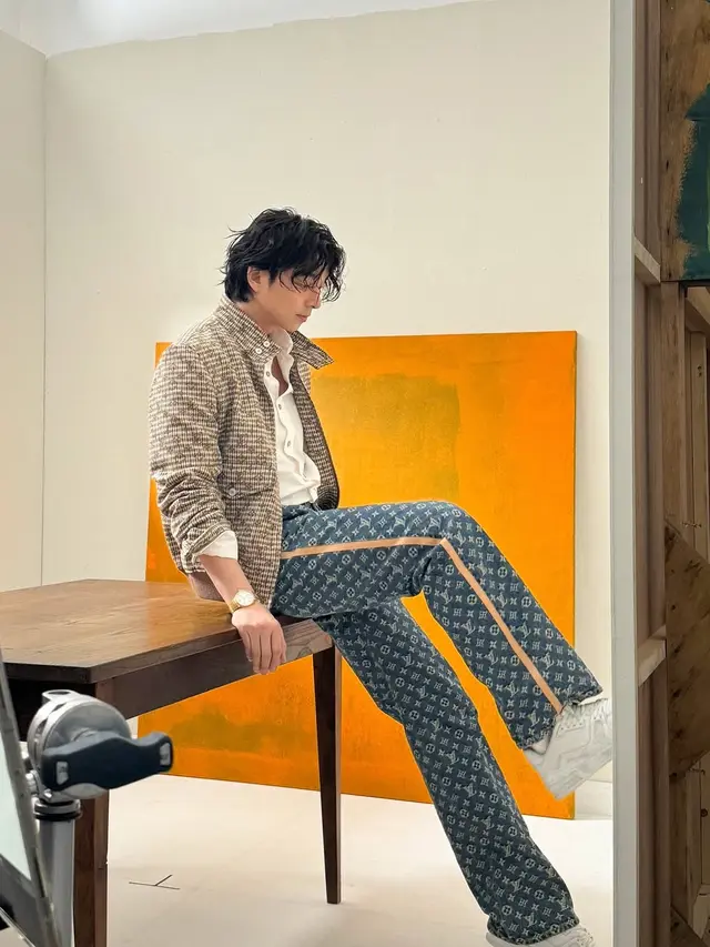 Potret Terbaru Gong Yoo Aktor Korea Selatan (instagram/gongyoo_official).