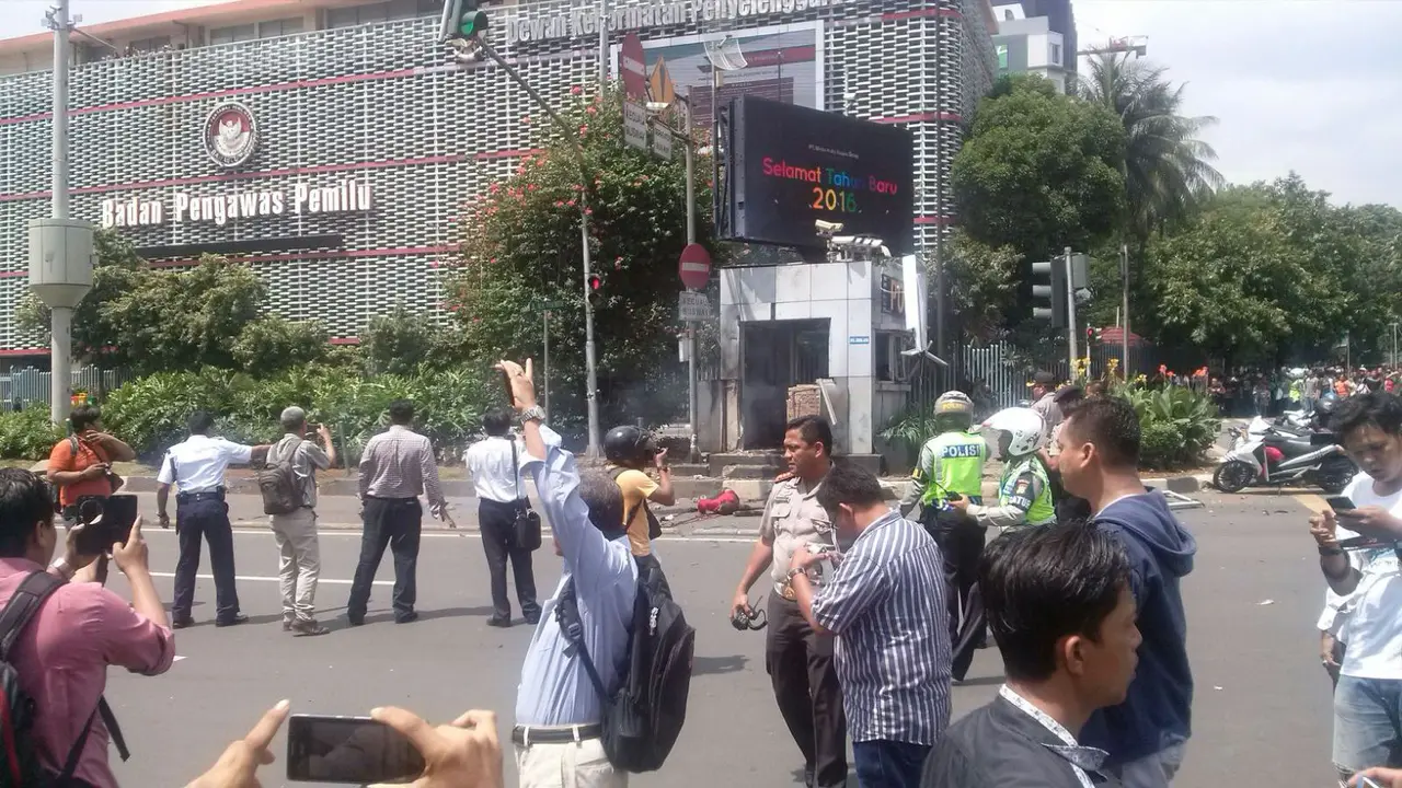 Jakarta Berduka, Dua Bom Meledak Hari Ini
