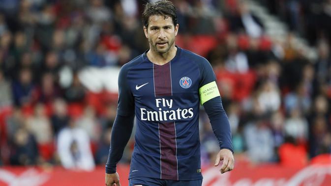 Maxwell – Pria berusia 37 tahun ini pernah berseragam Ajax Amsterdam, Inter Milan Barcelona dan Paris Saint Germain. Bersama Les Parisiens ada 14 trofi yang dipersembahkan. (AFP/Thomas Samson)
