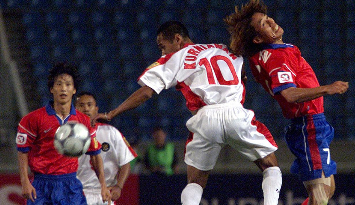 Pertandingan pertama pun sangat memuaskan. Kurniawan Dwi Yulianto dan Miro Baldo Bento menjadi pilihan utama lini depan Timnas Indonesia dalam pertandingan tersebut. (Foto: AFP/Joseph Barrak)