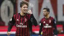 AC Milan menaklukkan Juventus 1-0 pada pertandingan pekan ke-9 Serie A 2016-2017, di San Siro, Minggu (23/10/2016) dini hari WIB. Manuel Locatelli mencetak gol kemenangan AC Milan. (AFP/Marco Bertorello)