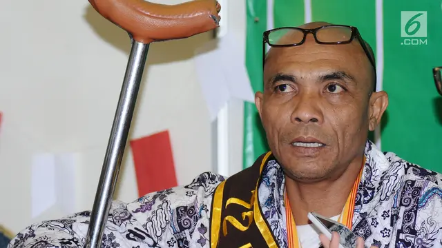Pendaki tunadaksa berkaki satu, Sabar Gorky