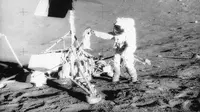 Misi kedua manusia di bulan menggunakan Apollo 12 (NASA)