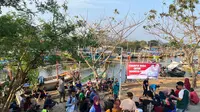 Masyarakat nelayan Cirebon menggelar doa bersama mendukung Gibran Rakabuming Raka maju Pilpres. (istimewa)