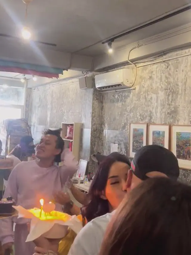 6 Potret Amanda Manopo yang Ulang Tahun ke 24, Dapat Kejutan dari Ayah