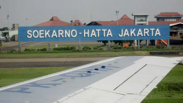 bandara-soeta-131112b.jpg