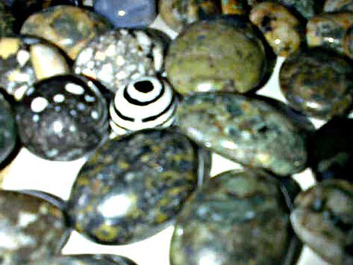 Batu Akik Bali, Harga Miliaran Bisa Menangkal Sihir - News ...