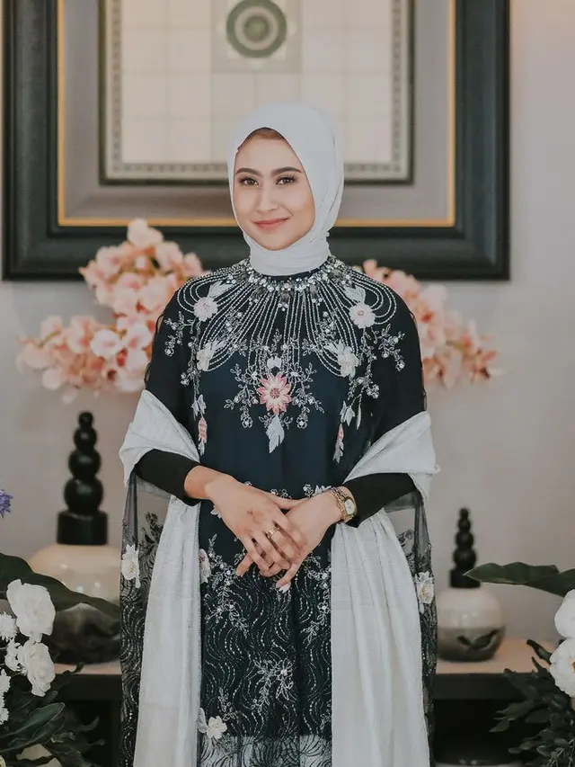 Tampilan Mantan Istri Mayor Teddy,  Wita Nidia Hanifah. dok. [@witanidiahanifah]