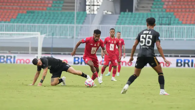Yance Sayuri - Dewa United Vs Malut United di BRI Liga 1 2024/2025