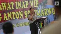 Kapolri Jenderal Tito Karnavian memberi sambutan pada peresmian gedung baru di RS Polri, Jakarta, Kamis (28/12). Tito mengatakan pengembangan sarana rumah sakit merupakan bagian dari mensejahterakan anggota Polri. (Liputan6.com/Faizal Fanani)