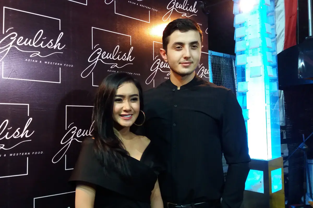 Cita Citata dan Ardavan Farzi