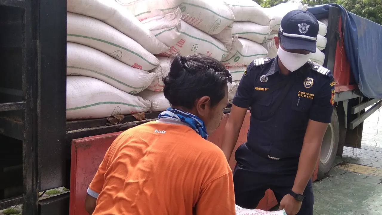 Bea Cukai Batam gagalkan impor gula ilegal asal India. (Dok Bea Cukai)