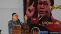 Ketua MPR Zulkifli Hasan di SMA Kebangsaan, Kalianda, Lampung Selatan, Minggu (15/5/2016). (Liputan6.com/Audrey Santoso)
