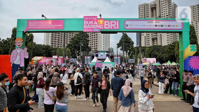 KapanLagi Buka Bareng BRI Festival 2025 Dimulai, Pengunjung Padati Area Plaza Parkir Timur GBK