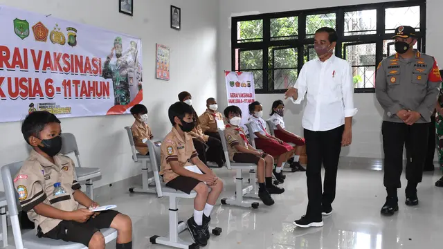 Jokowi Tinjau Vaksinasi Anak Usia 6-11 Tahun