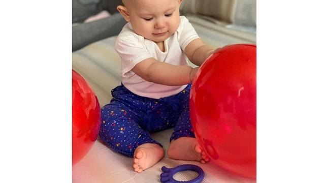 6 Potret Tumbuh Kembang Arabella Anak Aura Kasih dari Lahir Hingga Genap Setahun
