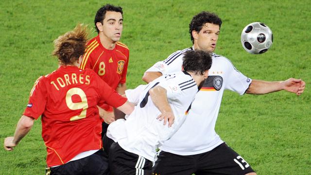 FOTO: Sosok Xavi Hernandez, Gelandang Legendaris Kunci Keberhasilan Spanyol di Euro 2008