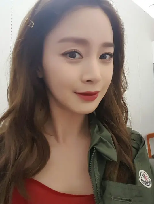 Wah jadi penasaran kira-kira Kim Tae Hee sedang memproduksi drama atau film ya? (Foto: instagram.com/taehee35)