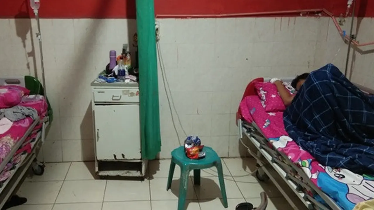 Pasien DBD rawat inap di RSUD Dompu. (Foto: Liputan6.com/Miftahul Yani)